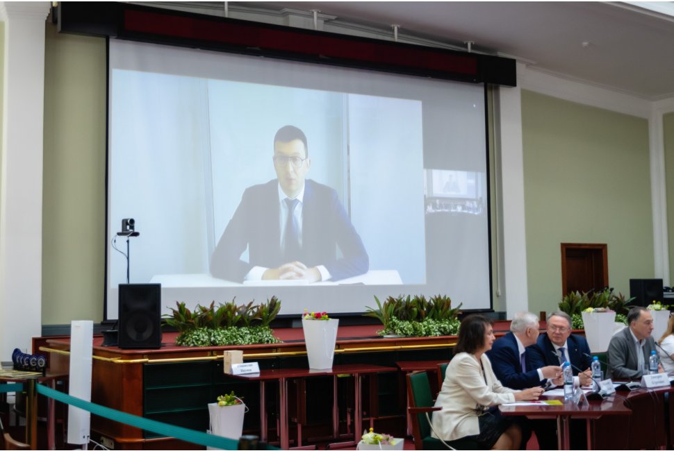 Антон Финогенов, ДОМ РФ