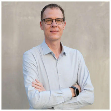 Кирилл Александрович Вялых